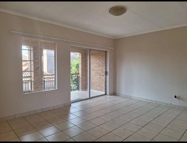 2 BEDROOM PROPERTY TO RENT IN SONNEVELD